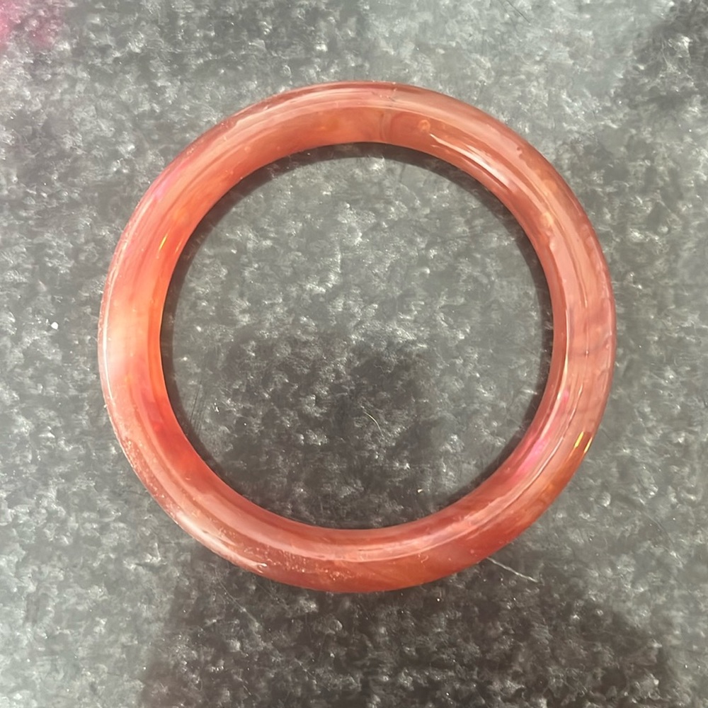 Thick jasw bracelet